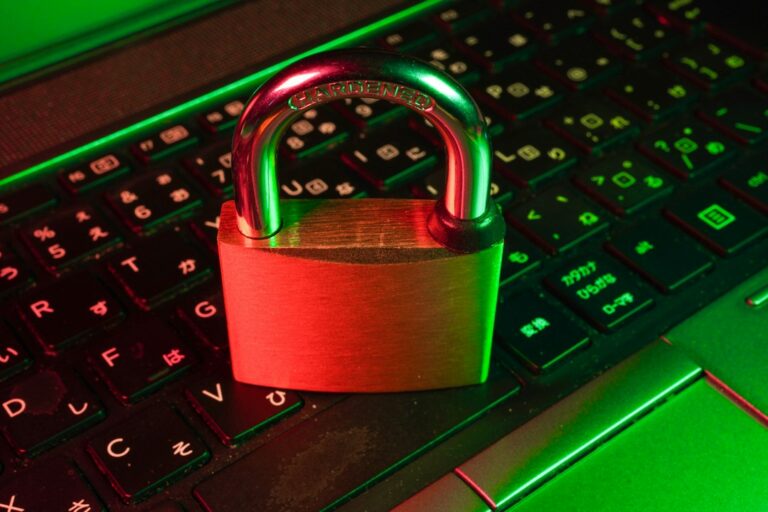 Cybersecurity image representing phishing and account security