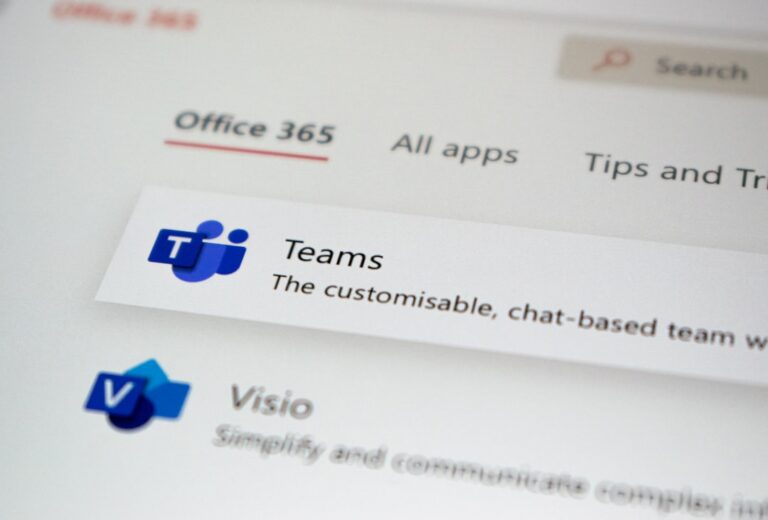 Business computer used for Microsoft 365 and cybersecurity